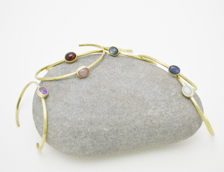 SimpleLittleStoneBangles_all_small