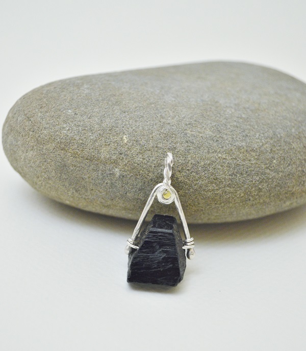 Untitled- Black Tourmaline Pendant_1_s