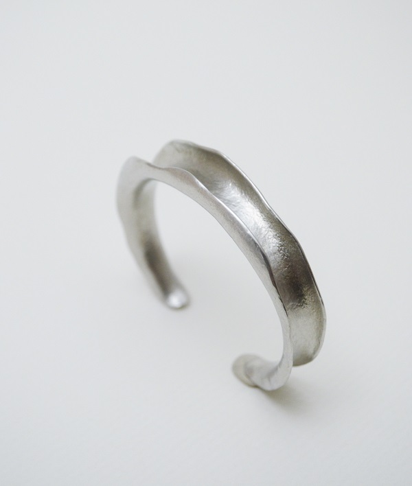 TinWorksForgingBangleI-2_1_s